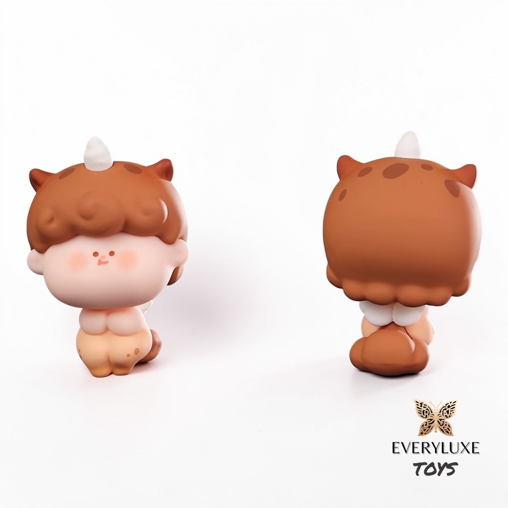 figure shown to scale, about 3.5 cm tall