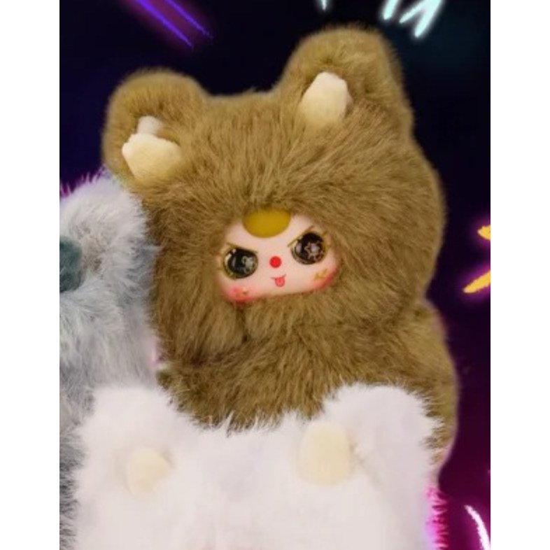 figure shown to scale, about 13 cm tall
