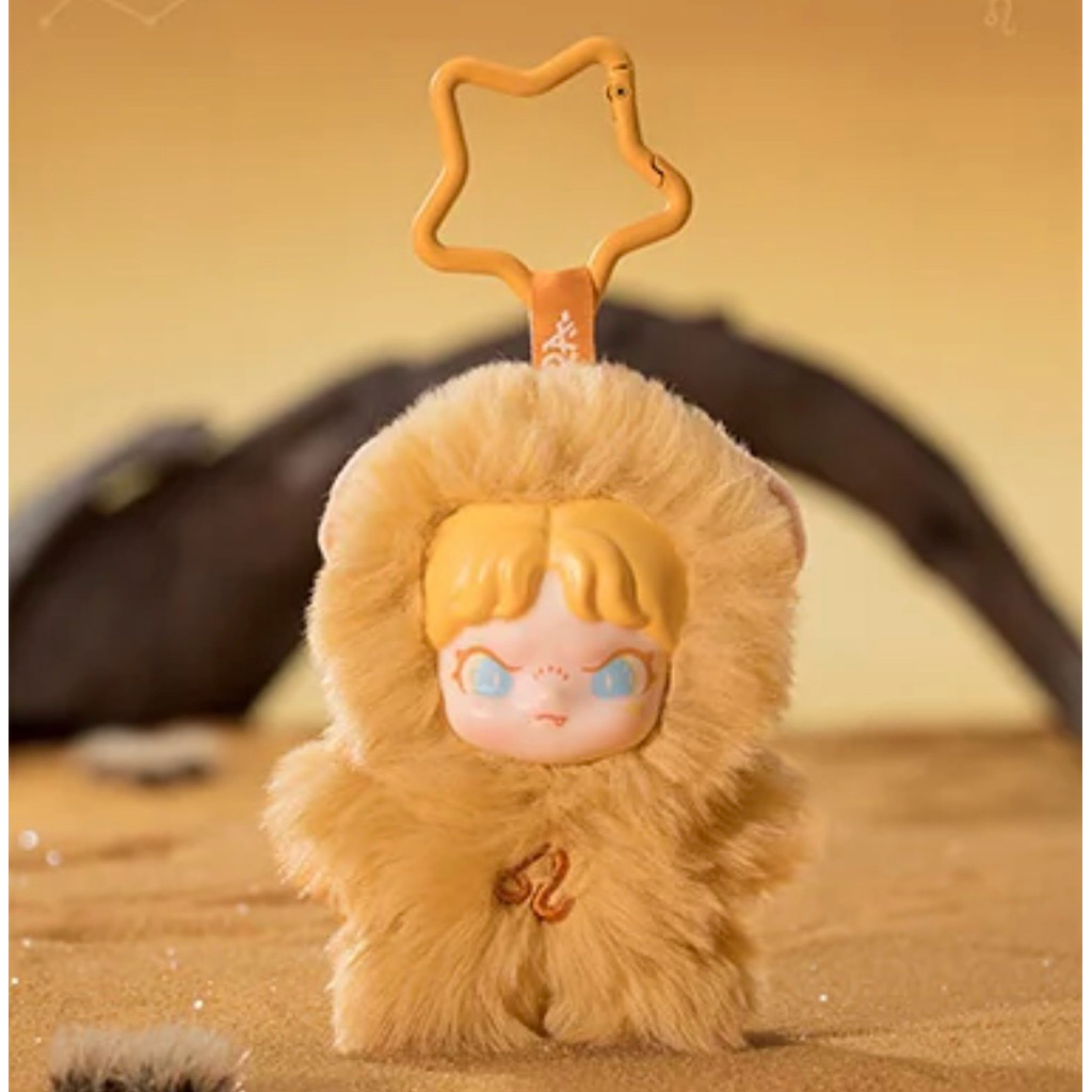 figure shown to scale, about 6.7 cm tall